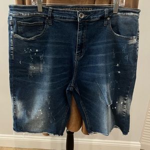 Rutherford men’s slim fit Jean shorts